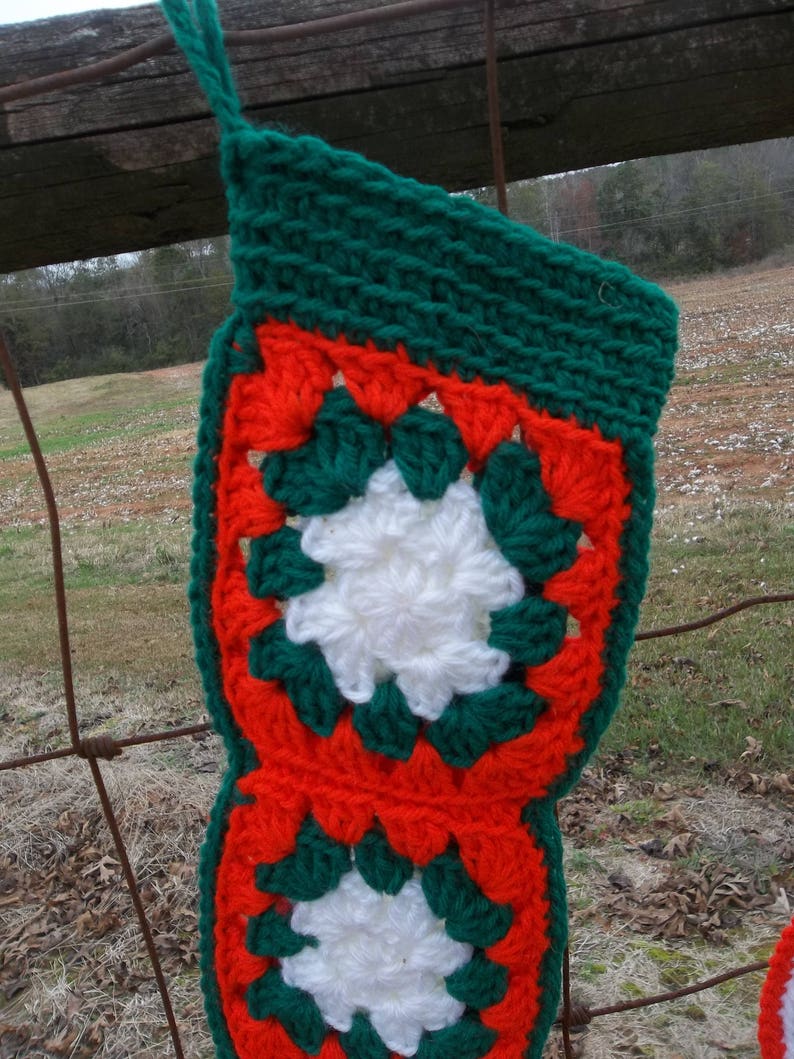 Ornaments Accents 3 Vintage Granny Square Christmas Stockings Handmade Christmas Decorations Ready To Ship Old Farmhouse Christmas Decor Set Of 3 Home Living
