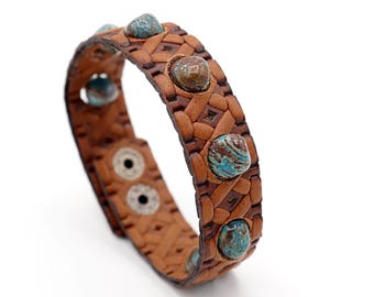Unique Unisex Leather Bracelet with Natural Turquoise – Handmade 17mm Wide, Adjustable 19–20 cm