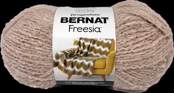 Bernat Freesia Wool Blend Bulky Knitting Crochet Yarn Pink Dust