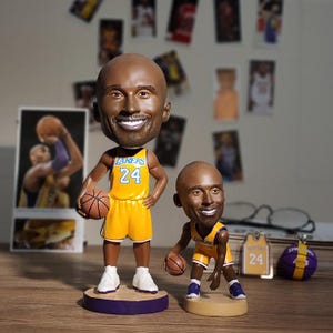 NBA フィギュア コービー、ジョーダン、レブロン ボブルヘッド セット 41cFK14eoVL._UF350,350_QL50_.jpg
