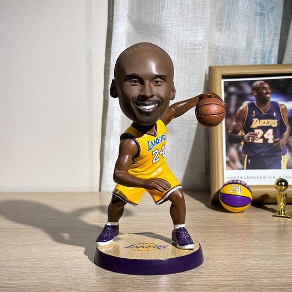 【限定】Kobe Bryant Bobblehead フィギュア Kobe Bryant ボブルヘッド フィギュア 新品 ドジャース限定配布 - メルカリ