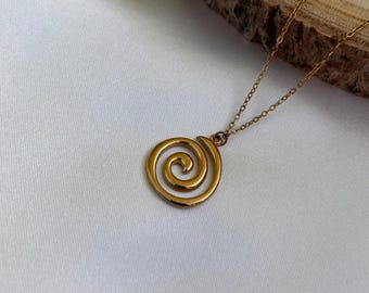 Collar Espiral – Acero inoxidable bañado en oro de 18 quilates – Símbolo Divino Femenino – Colgante Espiral Sagrada