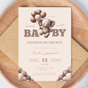 Invitación editable para baby shower con elefante, invitación para baby shower con globos para niño y niña, tarjeta beige para baby shower de mamá, revelación de género DIY, descarga instantánea