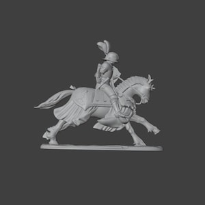 K&ouml;nnte beinhalten: Graue Figur eines Ritters zu Pferd. Der Ritter tr&auml;gt eine R&uuml;stung und einen Helm mit Federbusch. Das Pferd befindet sich in einer galoppierenden Pose, mit detailliertem Sattel und Zaumzeug.