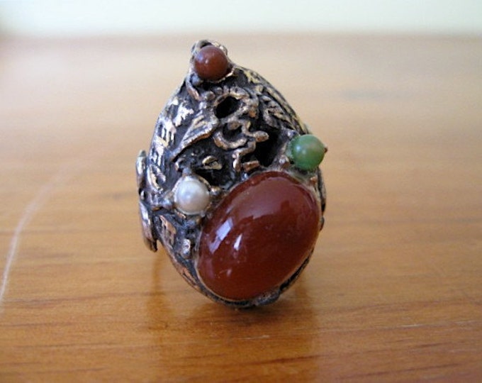 Big N Gaudy Vintage Jewel Ring. Etsy