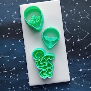 Alien head and astronaut polymer clay cutter - Space, Universe, Galaxy, Cosmic