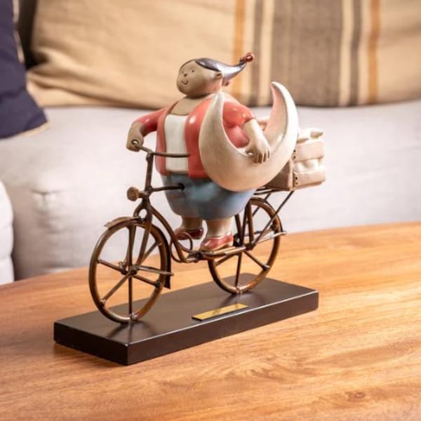 I Stole the Moon – Handmade Mexican Ceramic Sculpture by Rodo Padilla