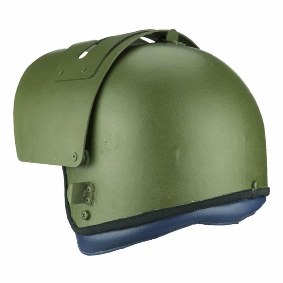 ソビエト「Maska 1Sh」タクティカル ヘルメット、エアソフトガン