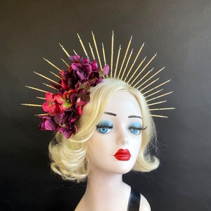 Corona de flores color burdeos, rojo y rosa, corona de halo dorado de 4 pulgadas, corona de novia, diadema con halo, tocado del Día de los Muertos, Virgen María