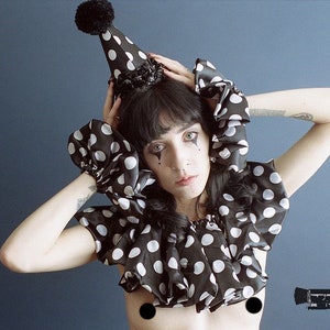 Black And White Clown Hat, Collar and Cuffs Set, Circus Costume, Scary Clown, Halloween Costume, Clown Hat, Burlesque Costume, Sexy Clown