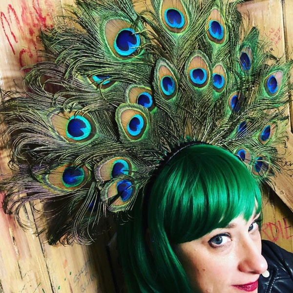 Serre-tête couronne plumes de paon, coiffure de showgirl, costume burlesque, tenues de festival, art déco, années 30, disco, Burning Man, traînée, grand