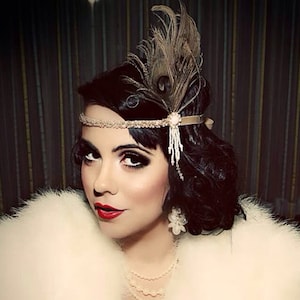 Great Gatsby Headpiece - Champagne Feather Fascinator - 1920s Flapper Headband - Pearl Hair Accessory - Girls Dance Costume