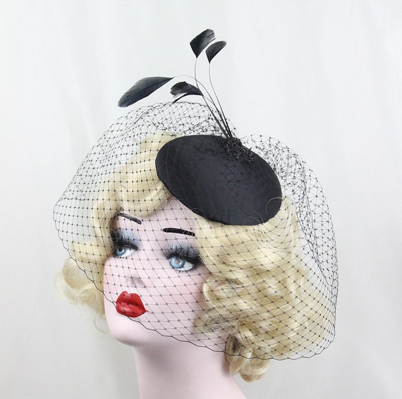 Vintage Italian Birdcage Veil
Fascinator Hat Black Bow
Neiman Marcus Black Fascinator With Birdcage Veil - Black Birdcage Veil  main image 3