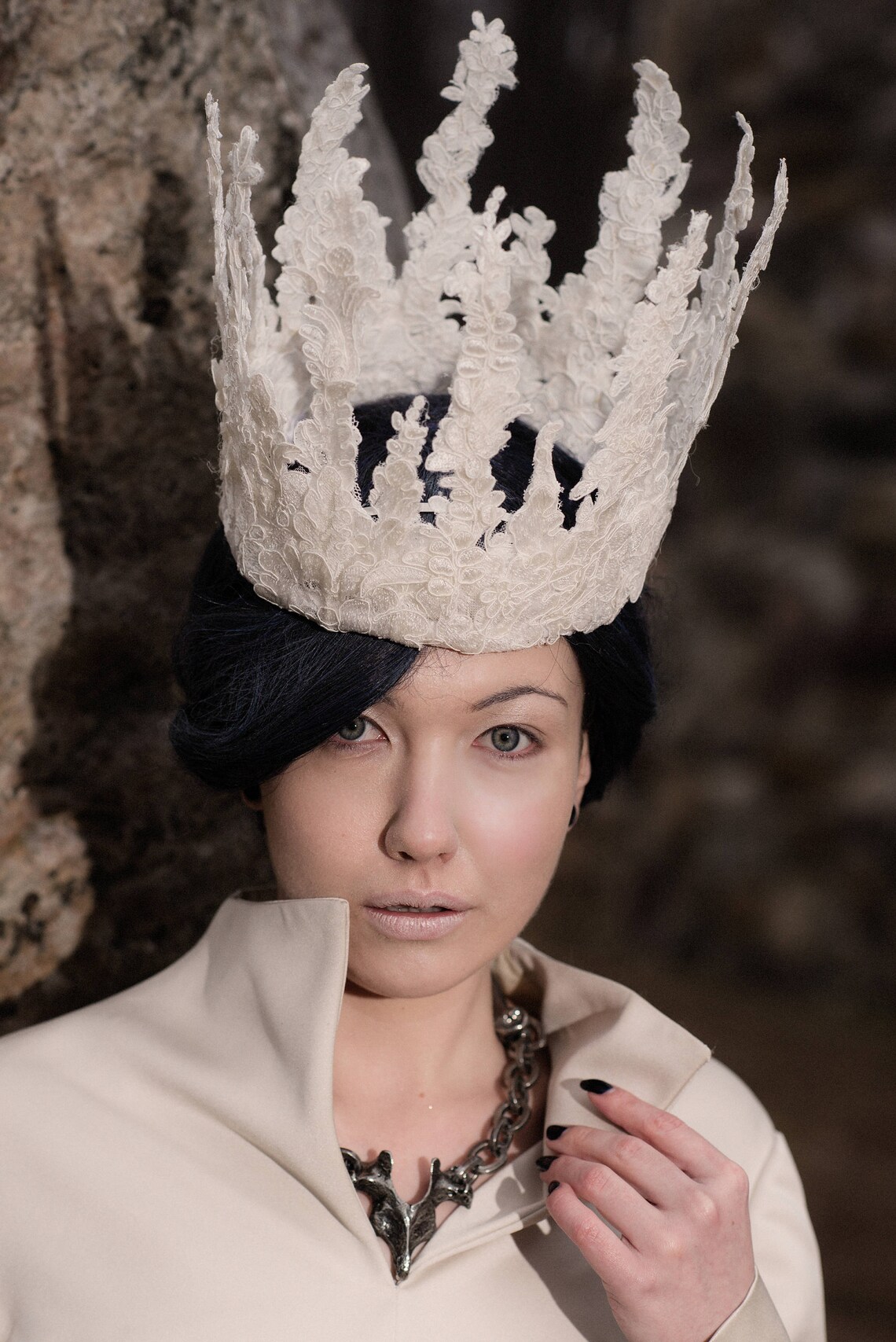 white lace headpiece