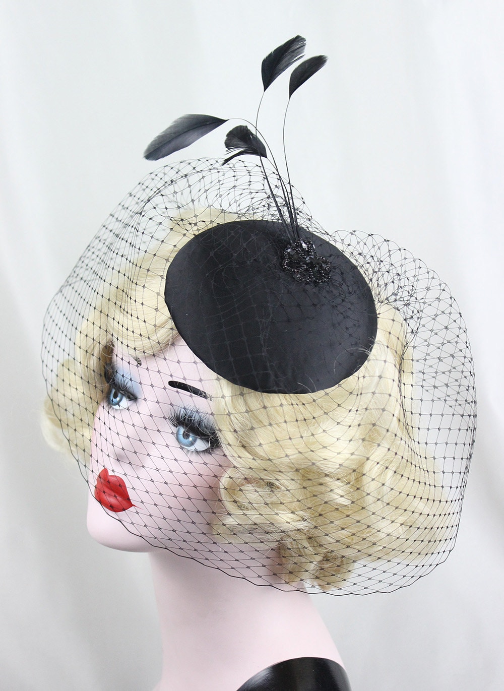 Vtg Parmillo NY Red Cocktail Tilt Hat Wool Felt Black Beaded Net Veil Feather Red Net Vintage Hats for Women for sale | eBay main image 2