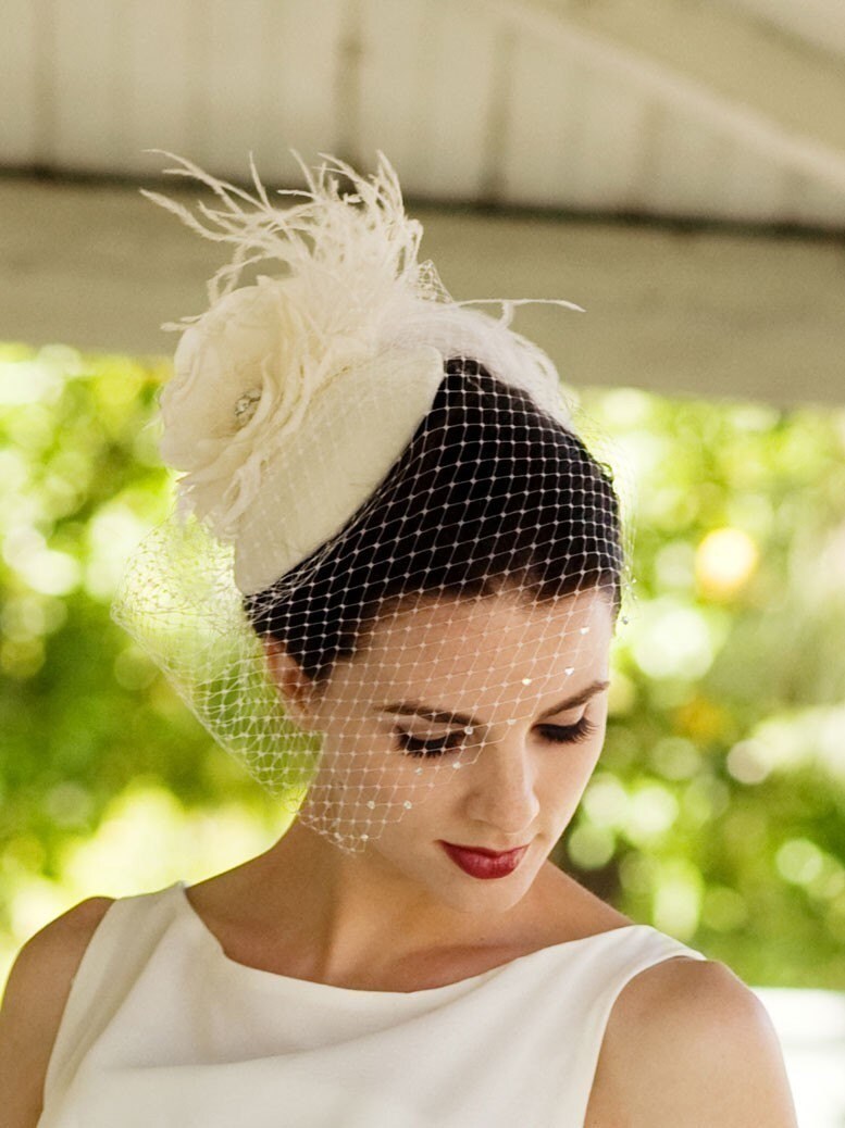 Velo da gabbia per uccelli Fascia bianca per sposa Fascinator in tulle russo Maschera per il viso Gioielli per capelli Accessorio da sposa Velo fard corto  320