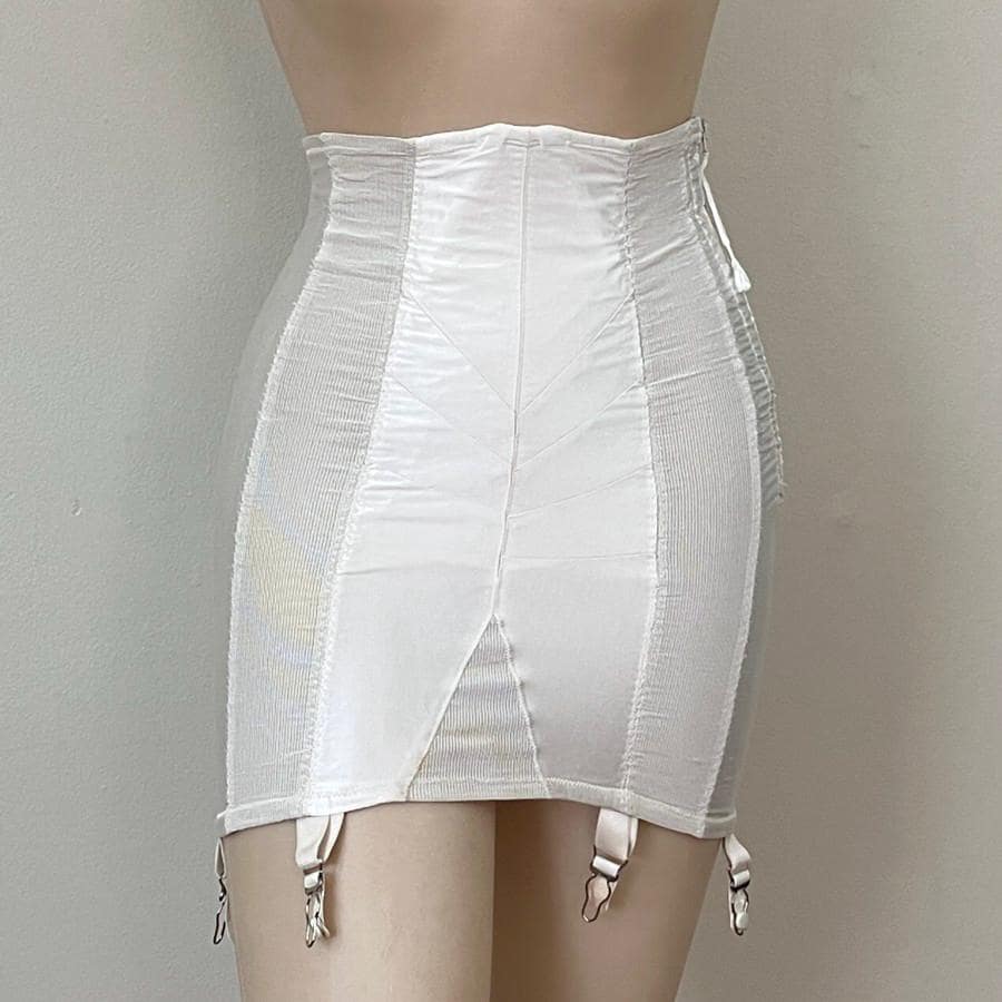 girdles and garter belts Sex Lubricant Guide main image 1