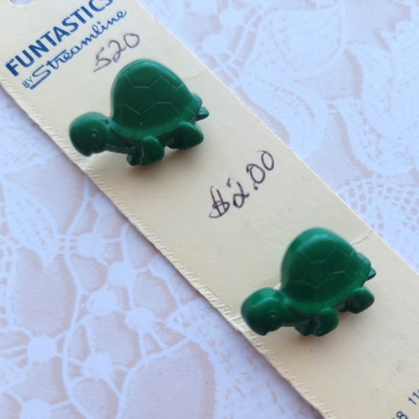 2 Green TURTLE Buttons 11/16 Inch 18mm Funtastics Button Card