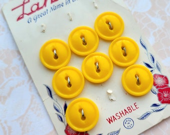 8 Yellow Vintage Buttons 9/16 Inch 15mm Lansing Button Card