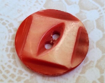Red Pearl Vintage Button 3/4 Inch 18mm