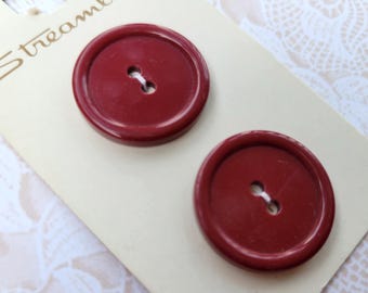 2 Wine/Burgundy Vintage Buttons 7/8 Inch 23mm Streamline Button Card