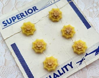 6 Yellow Flower Vintage Buttons 5/8 Inch 17mm Superior Button Card