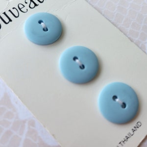 3 Light Blue Vintage Buttons 9/16 Inch 15mm Nouveaute Button Card