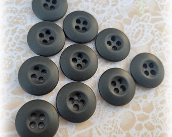 60 Shabby Vintage PEARL Buttons from Muscatine Iowa 34 to 78 Inch