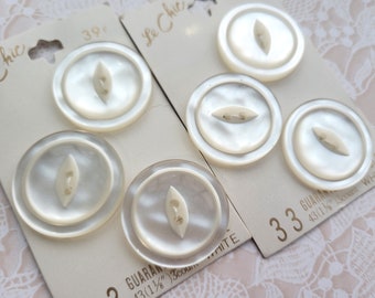 6 BIG White Cat Eye Vintage Buttons 1 1/16 Inch 27mm Le Chic Button Card