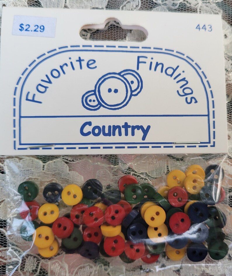 Favorite Findings Small Country Buttons 75 Buttons Sew Thru Red Favorite Findings Small Country Buttons 75 Buttons Sew Thru Red