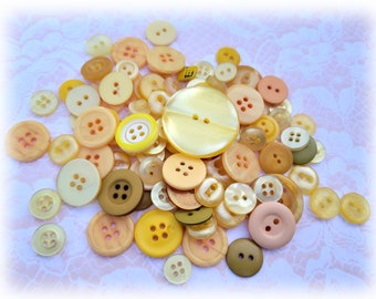 100 Yellow Vintage Buttons Shades of Yellow