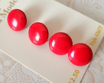 4 Shiny Red Shank Buttons 9/16 Inch 13mm La Mode