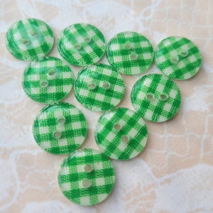 10 Green Gingham Buttons 1/2 Inch