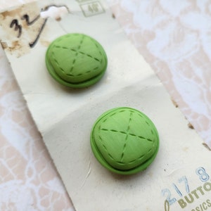 2 Lime Green Leather Look Vintage Buttons 3/4 Inch 20mm Rounded Square Buttons image 1