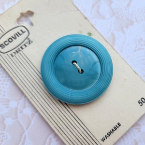 BIG Turquoise Blue Vintage Button 1 1/4 Inch 33mm Scovill Dritz Button Card