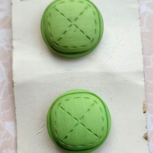 2 Lime Green Leather Look Vintage Buttons 3/4 Inch 20mm Rounded Square Buttons image 2