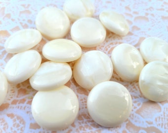 10 Creamy Ivory Shank Buttons 3/4 Inch Vintage Buttons