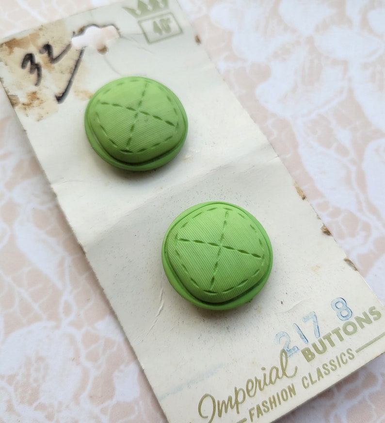 2 Lime Green Leather Look Vintage Buttons 3/4 Inch 20mm Rounded Square Buttons image 3