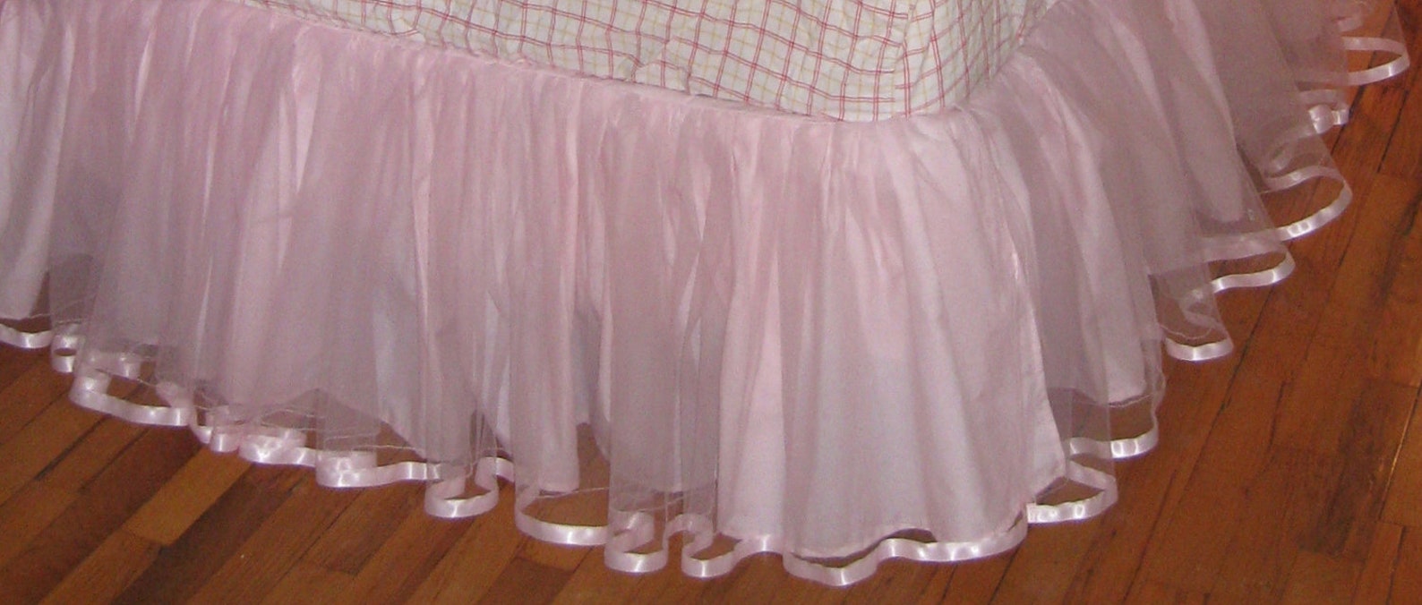 QUEEN Tulle Bed Skirt Choose Your Color 18 Inches to 20 Etsy