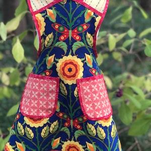 Bantini Designs Child Vintage Apron Size Large