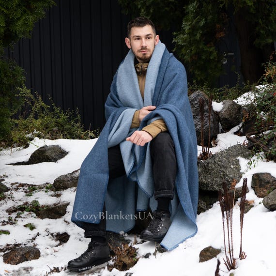Merino Wool Travel Blanket: Double-Layer Picnic & Sofa Throw (59x84 in)