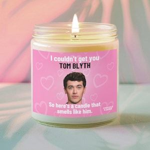 9 Unzen Glas riecht nach Tom Blyth Kerze | Tom Blyth Fan Geschenk, Bester Freund Geschenke, Fandom inspiriert Kerze - SCHNELLER VERSAND!