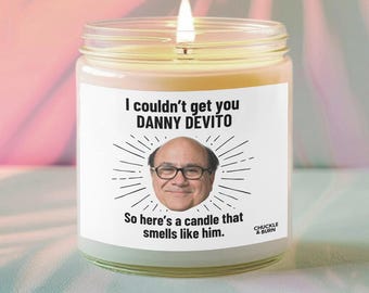 Vela de vidrio de 9 oz que huele como Danny Devito / Regalo de fan de Danny Devito, regalos para mejores amigos, vela inspirada en Fandom - ¡ENVÍO RÁPIDO!