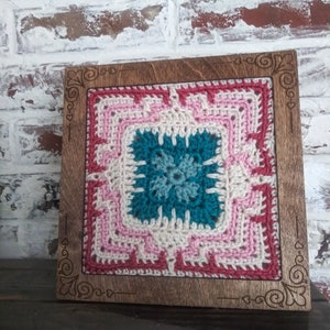 Artefacet&#39;s Handmade Moroccan Crochet Square with Engraved Wood Frame