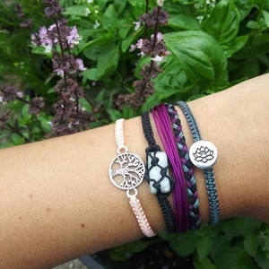 Baum des Lebens Makramee Armband Bündel, Handarbeit von Artefacet, Lotus Button, Swarovski Crystals