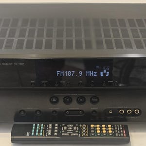 Yamaha Rx-v567bl 7.1 Channel Home Theater Receiver