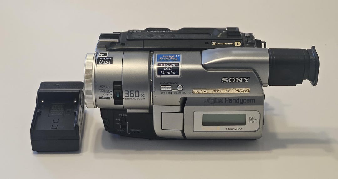 Sony DCR-TRV103 Digital-8 Hi8 8mm Camcorder Video Camera - Etsy