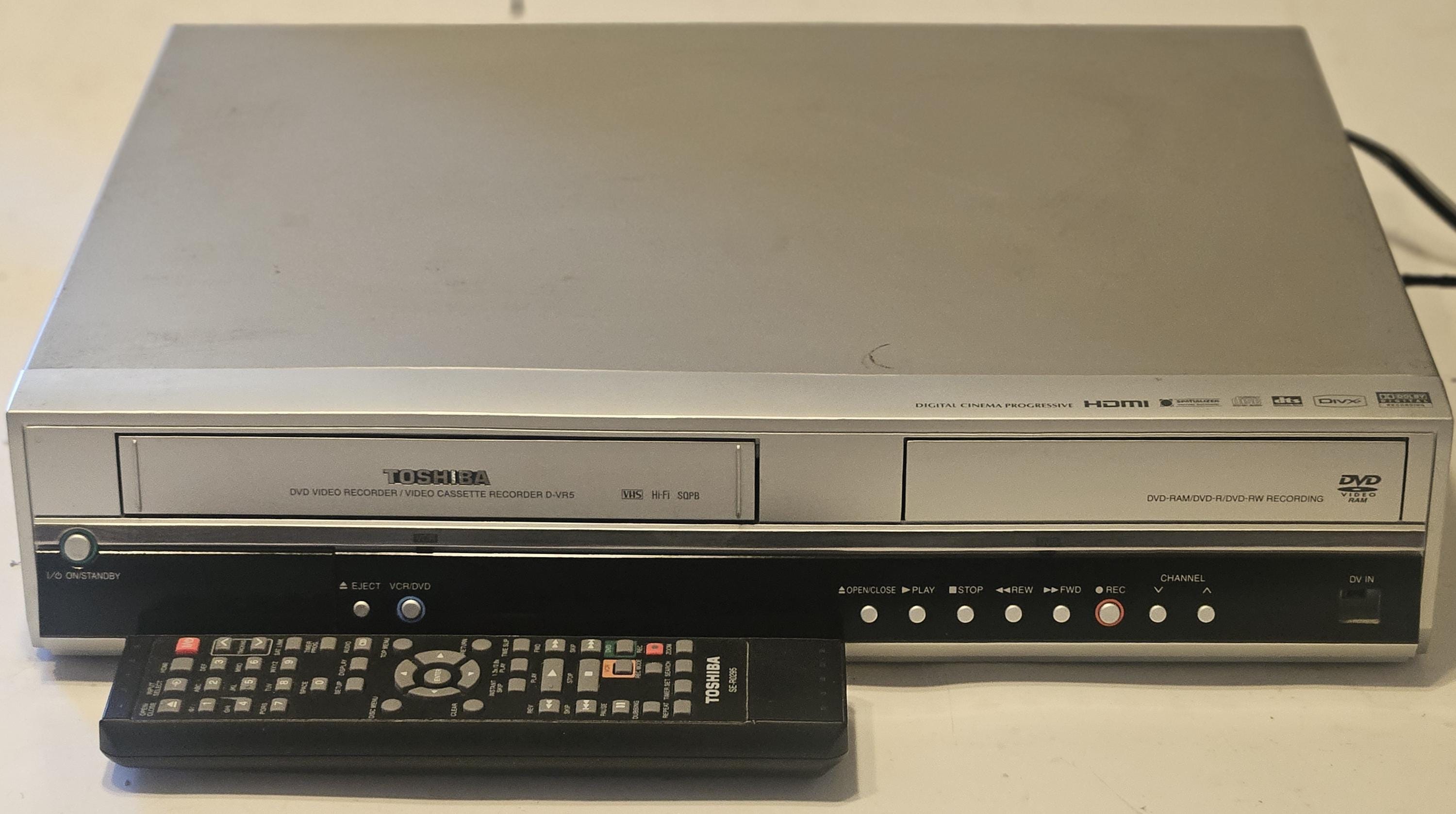 ほぼ未使用 極美品 東芝 VHS一体型DVDレコーダ D-VR5 アナログ機