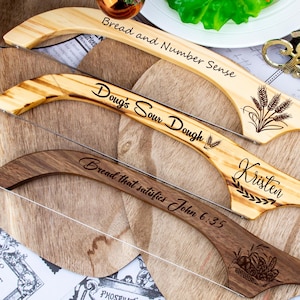 Personalized Wooden Bread Knife,Custom Name Bread Bow Knife,Sourdough Bread Slicer for Homemade Bread,Fiddle Knife,Serrated Bagel Knife