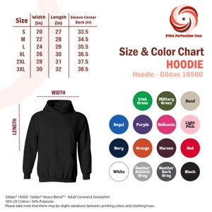 Puede incluir: Tabla de tallas para una sudadera con capucha Gildan 18500 negra con medidas en pulgadas. La tabla muestra las medidas de ancho, largo y centro de la manga trasera para las tallas S a 3XL. Una tabla de colores muestra 15 opciones de colores diferentes para la sudadera con capucha.